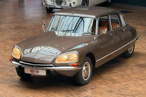 01Citroen D-Super Déesse Optimisée 002 180926